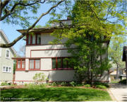 Frank Lloyd Wright architecture in Chicago, IL - H. Hyde House