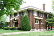 Prairie architecture in Quincy, Illinois - Walter Heidbreder House